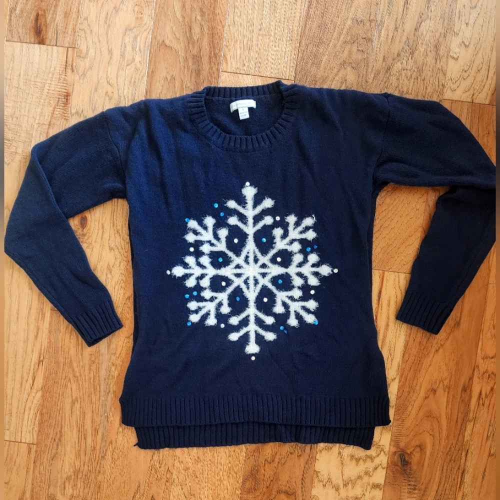 Christmas sweater from New York & Company, dark blue , snowflake design